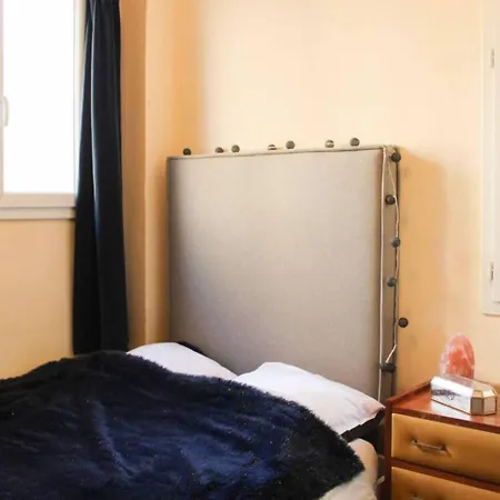 Appartamento Deux Pieces Lumineux Et Sans Vis A Vis Parigi